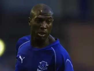 Arsenal and Everton Honor Late Kevin Campbell with Heartfelt Tribute at Emirates